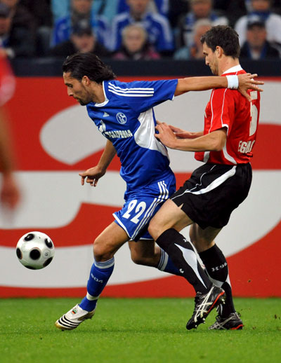 今晚北京首钢调整名单以备德国杯，完成体检环节打磨，媒体盛赞，轮换策略成焦点的简单介绍