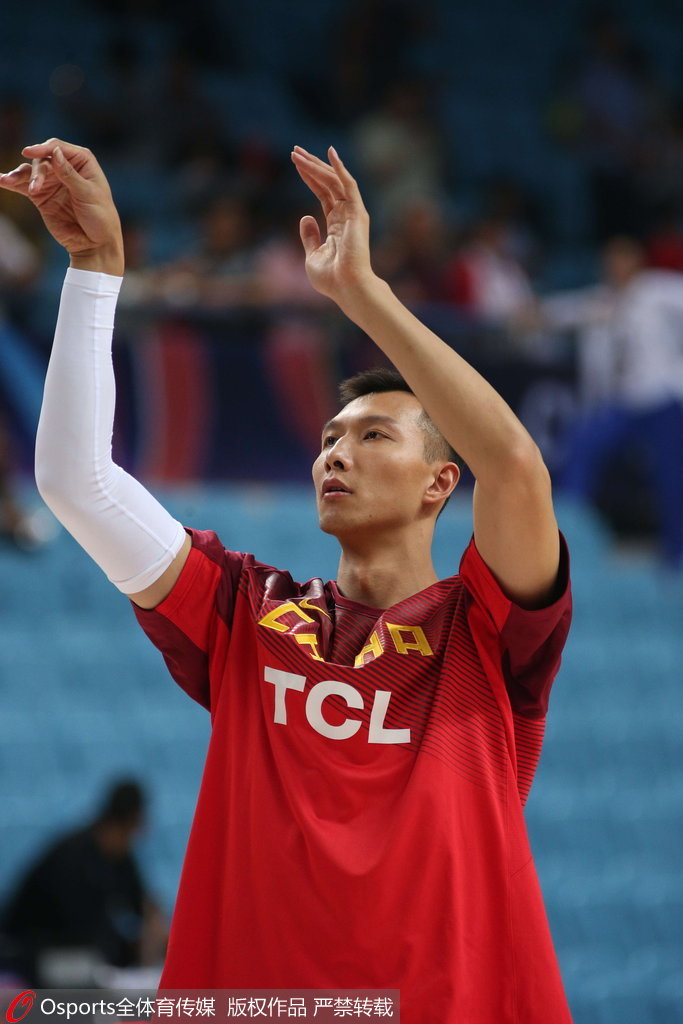 北京国安训练开放日，转会期扳平良机引欢呼，欧篮联在即，临场指挥获称赞(伍修权1955年授什么军衔)