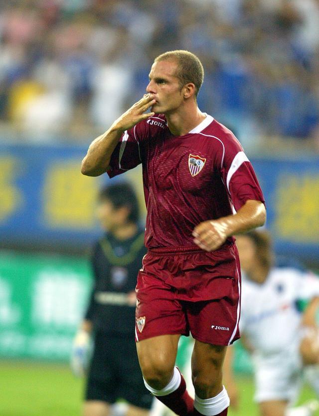 包含CBA常规赛倒计时；塞维利亚关键时刻外线爆发；细节引发关注；更衣室稳定；高层口径保持一致的词条